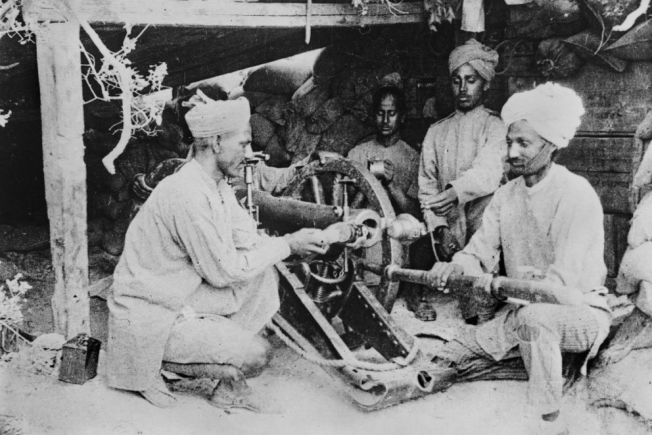 Indian soldier gunners 2
