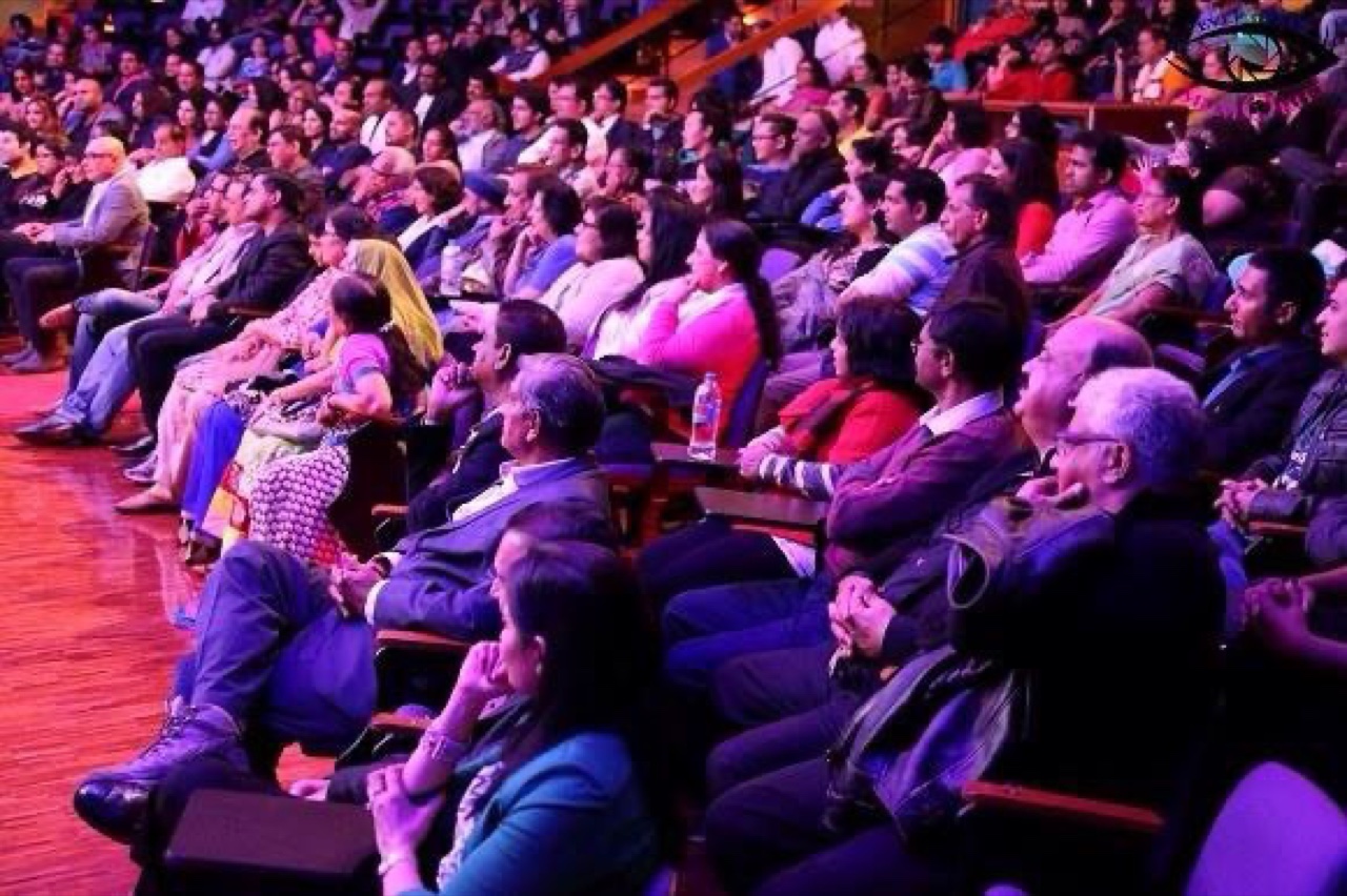 Manju Mittal - Johnny Lever audience