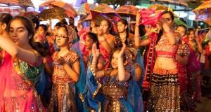 parramasala-street-parade-bollywood-indian-dancing