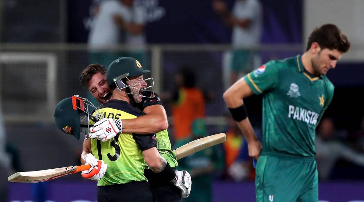 Wade hits three sixes in a row and Australia beats Pakistan to enter